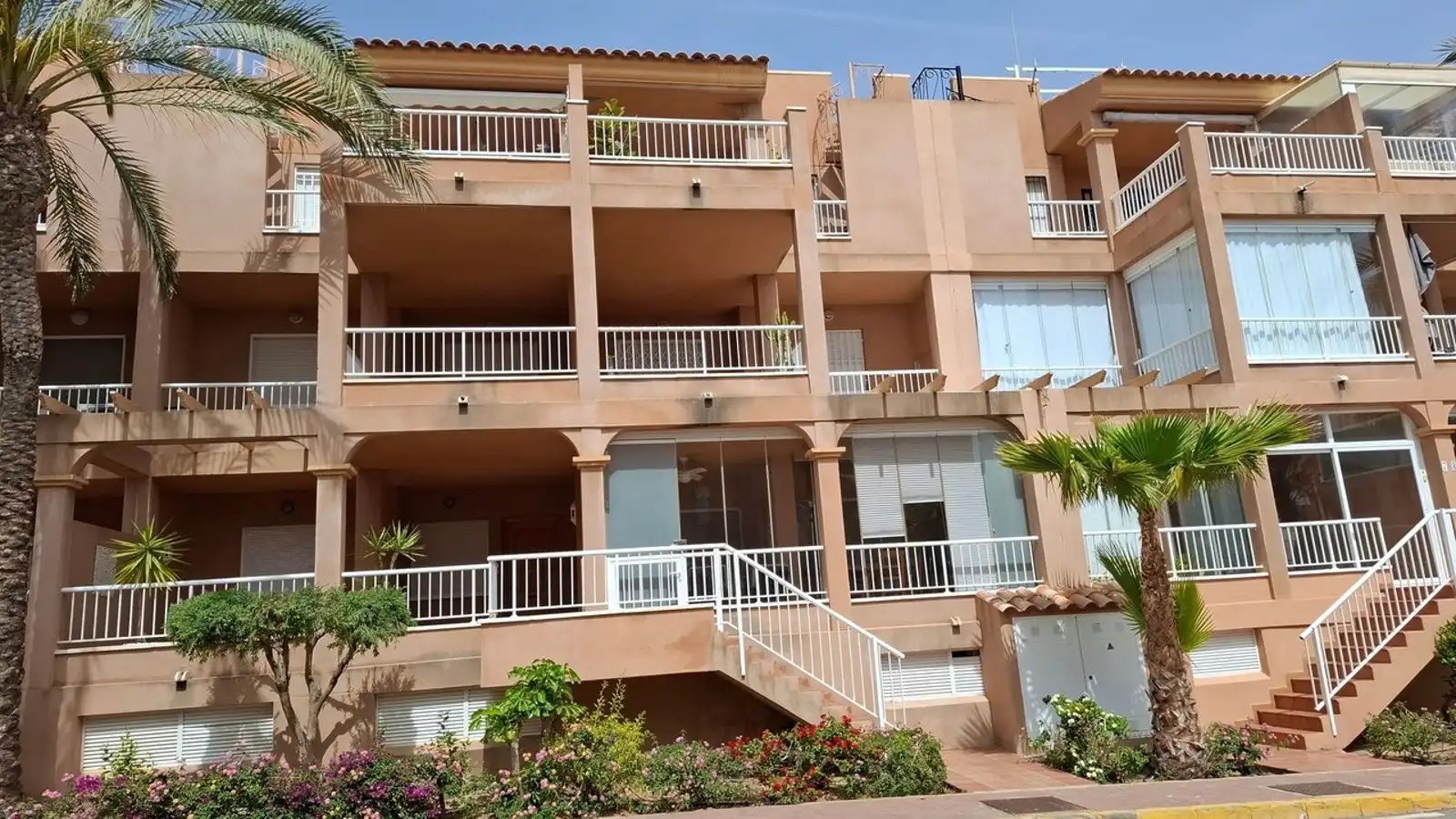 Vista exterior de Ático en venta en Mojácar con Aire acondicionado, Terraza y Piscina