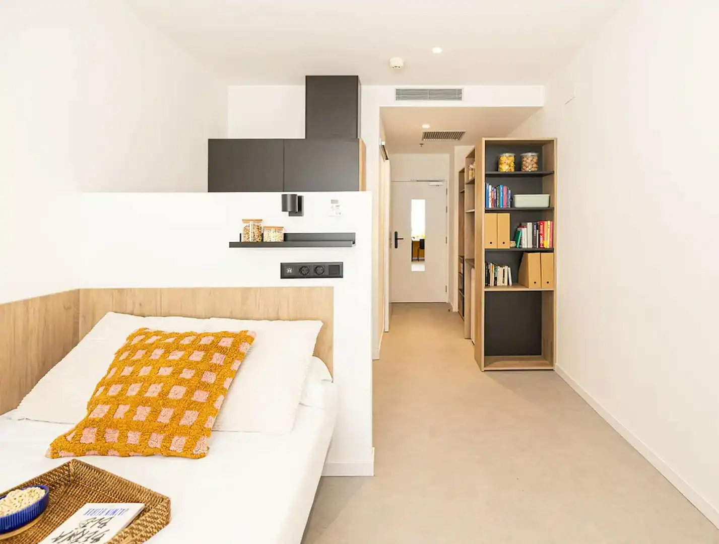 Schlafzimmer von Gebäude zur Miete in Sevilla