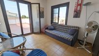Sala d'estar de Àtic en venda en Empuriabrava amb Terrassa i Piscina comunitària