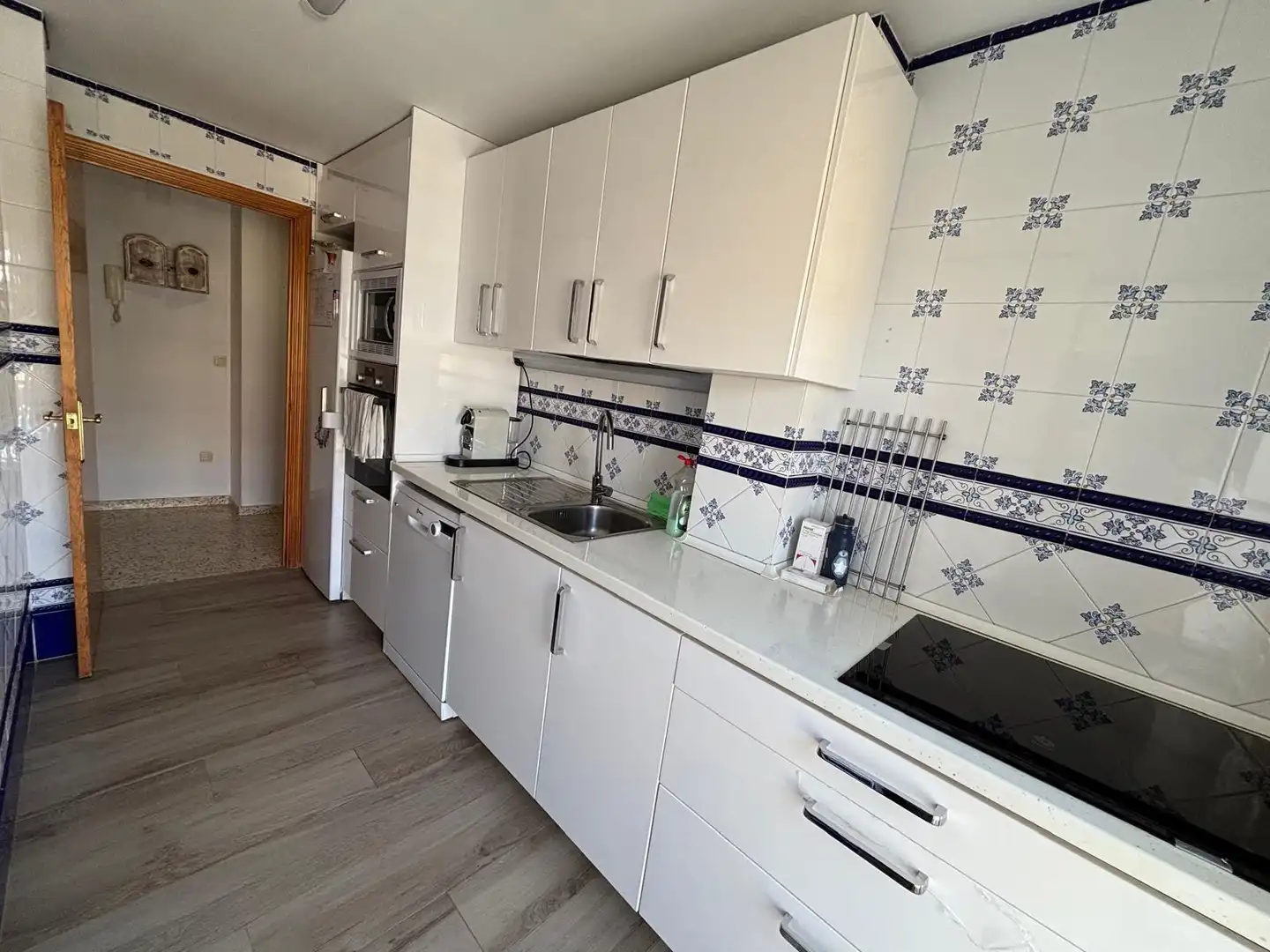 Appartamento con balcone in vendita a Castilleja de la Cuesta, imagen 4
