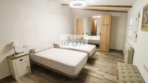 Habitación de Finca rústica en venta en Alzira con Aire acondicionado, Jardín privado y Piscina