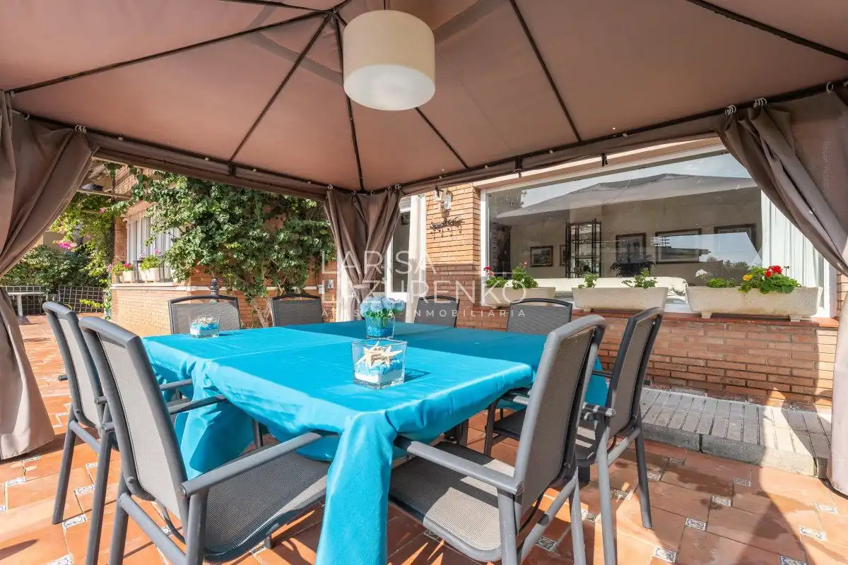 Terrassa de Casa o xalet en venda en Tarragona amb Aire condicionat, Calefacció i Jardí privat