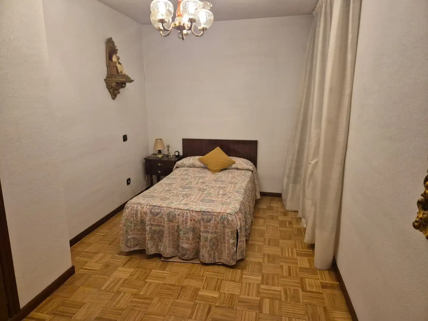 Bedroom of Flat for sale in Palencia  with Heating, Parquet flooring and Terrace
