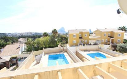 Exterior view of Single-family semi-detached for sale in Calpe / Calp  with Air Conditioner, Terrace and Swimming Pool