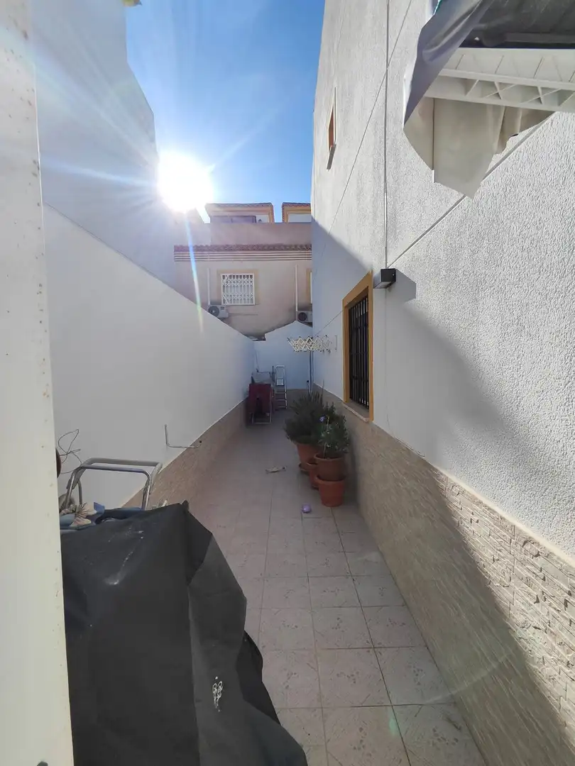 Casa adosada en venda a Los Peñascos - El Salero - Los Imbernones