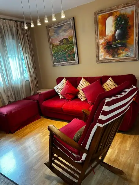 Sala de estar de Piso en venta en Vilagarcía de Arousa con Calefacción, Parquet y Amueblado