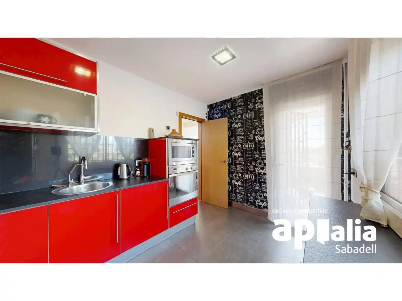 Cocina de Casa o chalet en venta en Barberà del Vallès con Aire acondicionado, Calefacción y Jardín privado