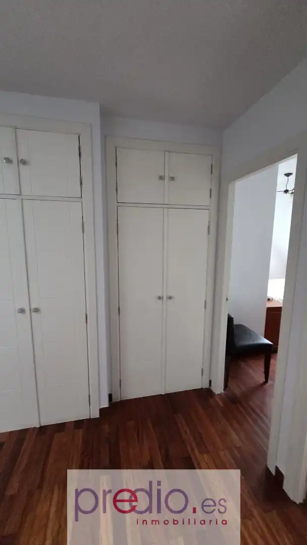 Habitación de Dúplex en venta en Lugo con Calefacción, Trastero y Amueblado