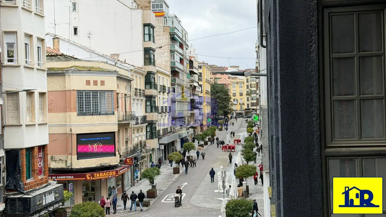 Exterior view of Flat for sale in Cuenca  with Air Conditioner, Heating and Terrace