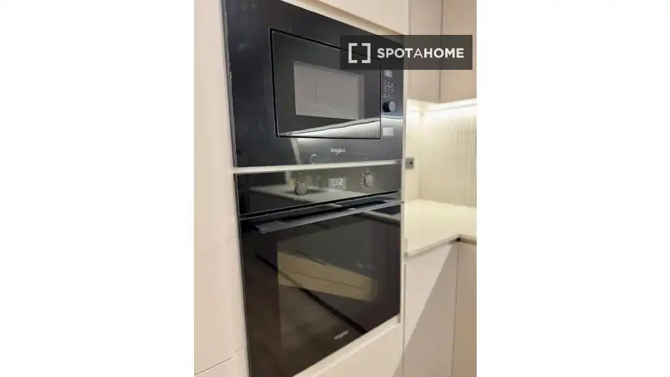 Cocina de Piso de alquiler en Santa Coloma de Gramenet con Aire acondicionado, Calefacción y Amueblado