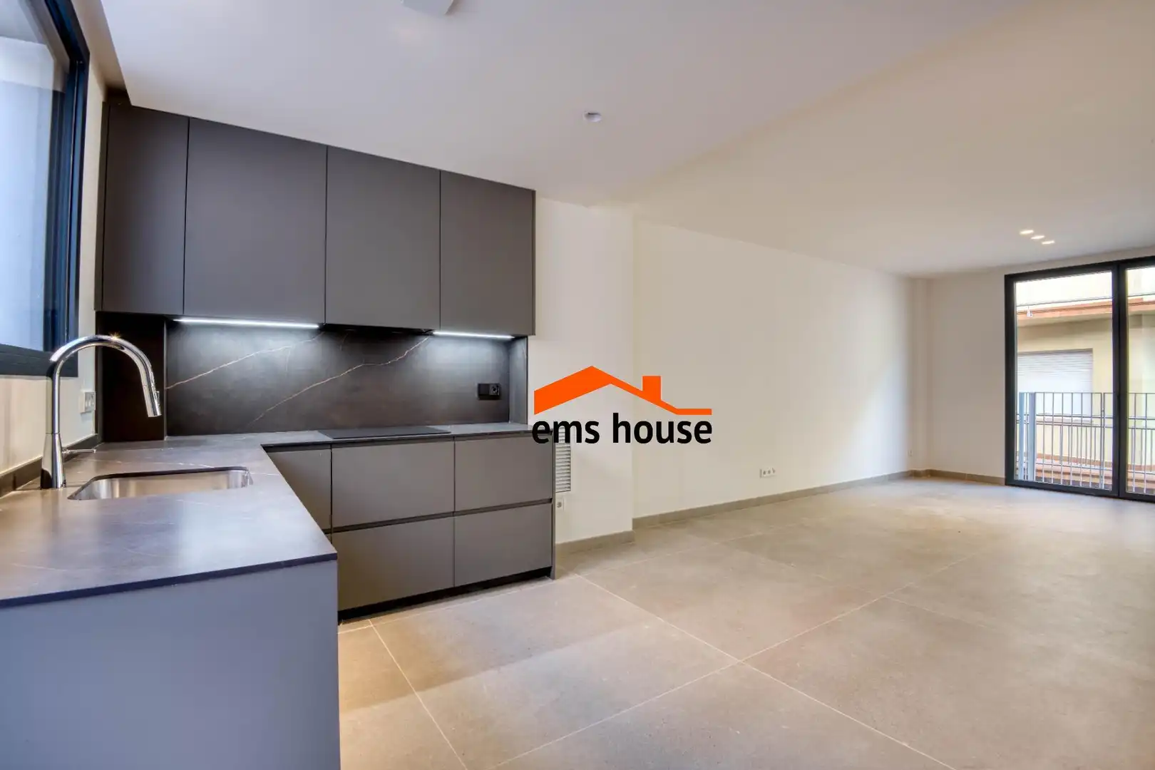 Cocina de Casa adosada en venta en Calonge i Sant Antoni con Aire acondicionado, Calefacción y Terraza