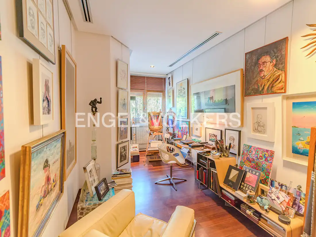 Sala d'estar de Casa o xalet en venda en Elche / Elx amb Aire condicionat, Calefacció i Jardí privat