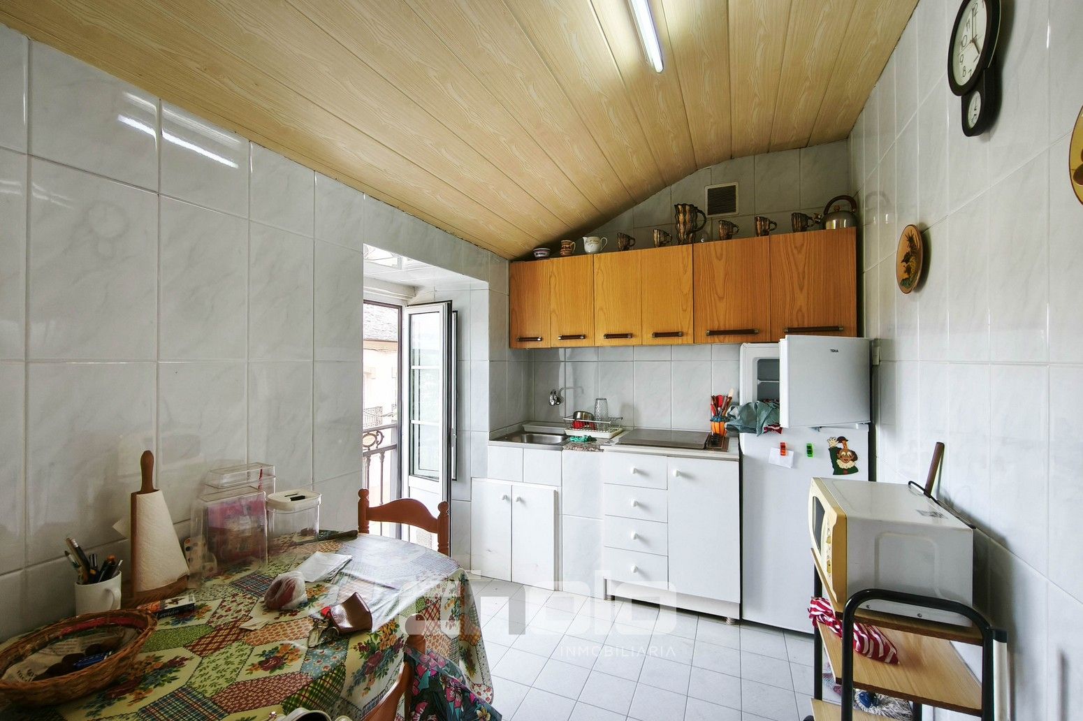 Kitchen of Flat for sale in Becerreá  with Furnished