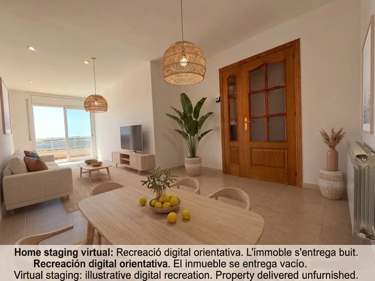 Sala d'estar de Àtic en venda en Vilanova i la Geltrú amb Calefacció