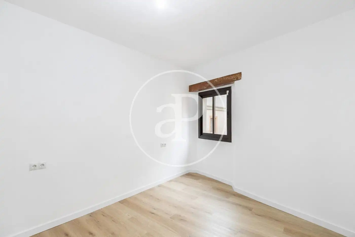 Wohnung zum Verkauf in Barcelona mit Terrasse