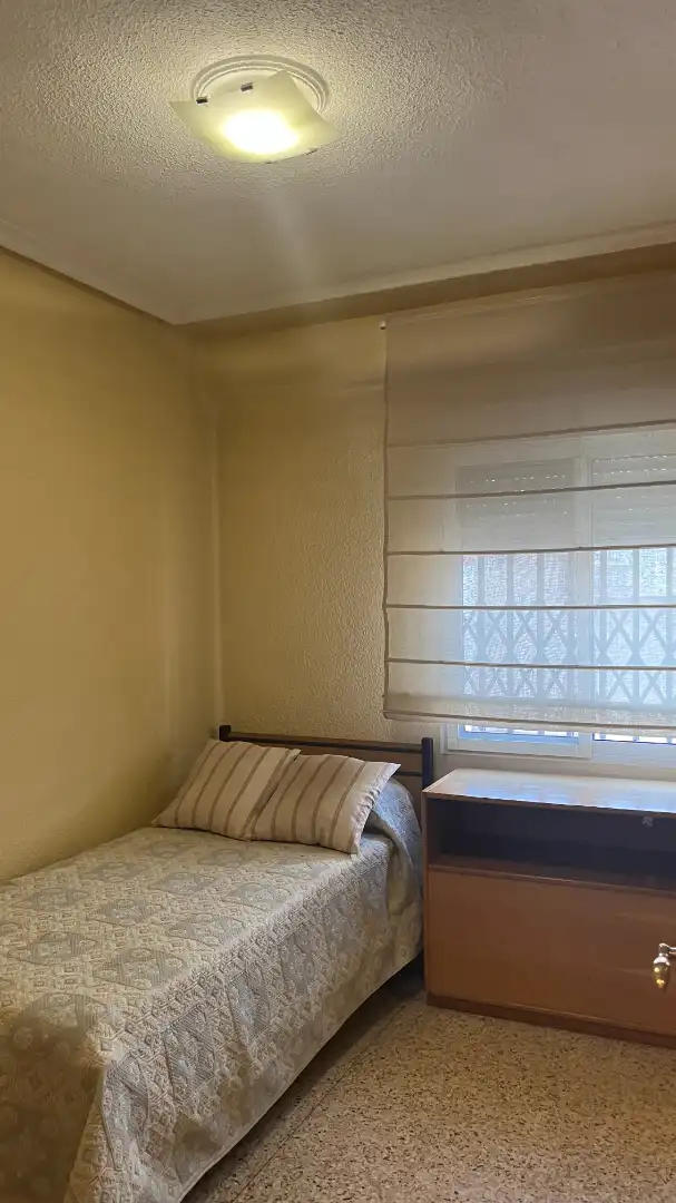 Schlafzimmer von Wohnung zum Verkauf in Valencia mit Klimaanlage, Terrasse und Möbliert