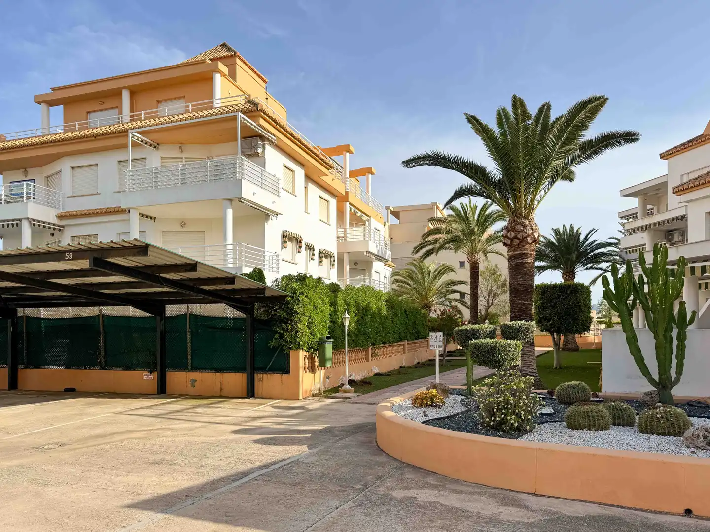 Exterior view of Apartments for rent in Dénia  with Air Conditioner, Terrace and Furnished