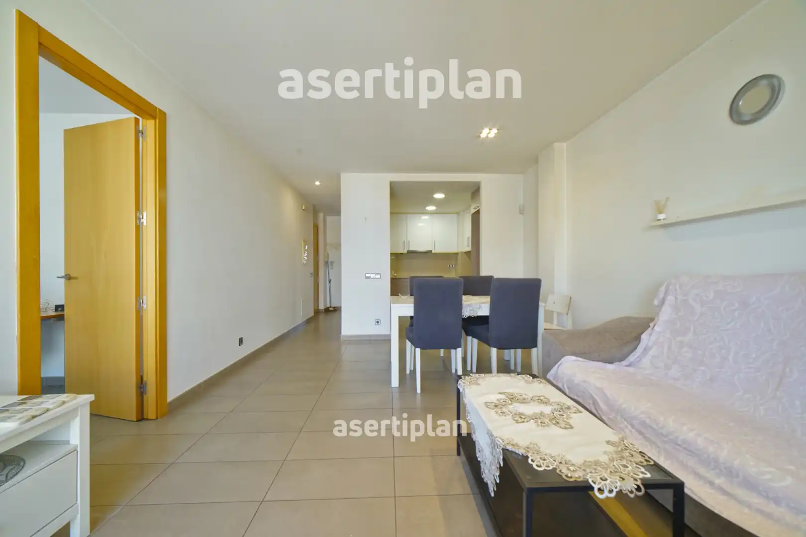 Wohnung zur Miete in Camí Ral de la Mercè, Centre