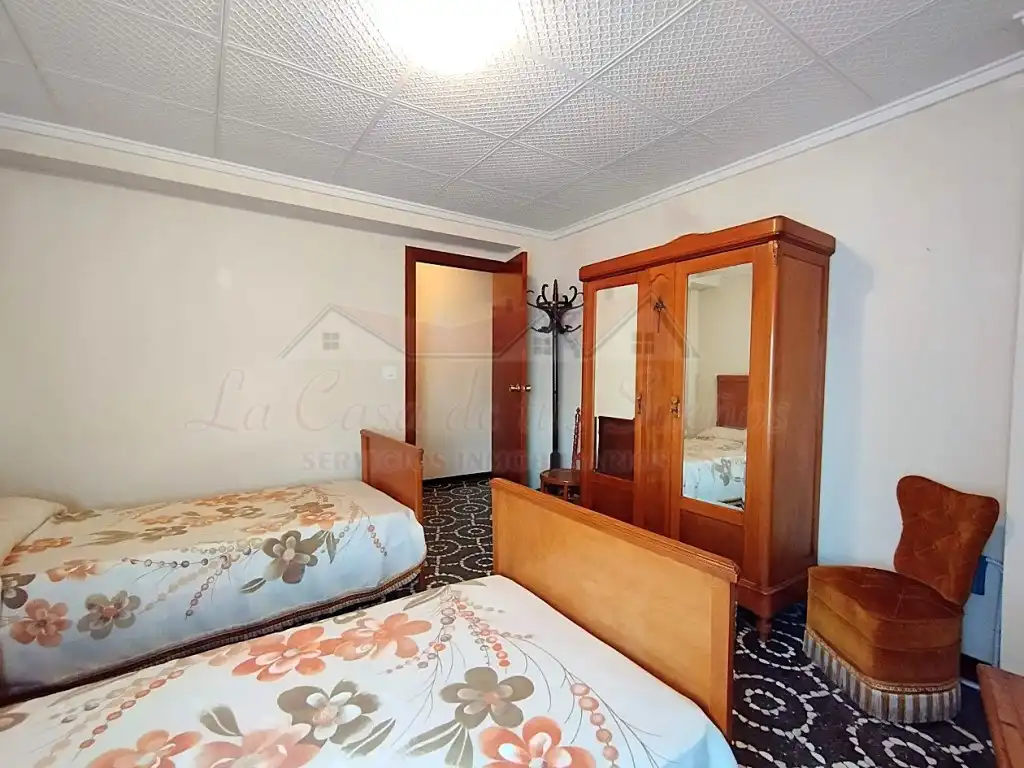 Schlafzimmer von Wohnung zum Verkauf in Sax