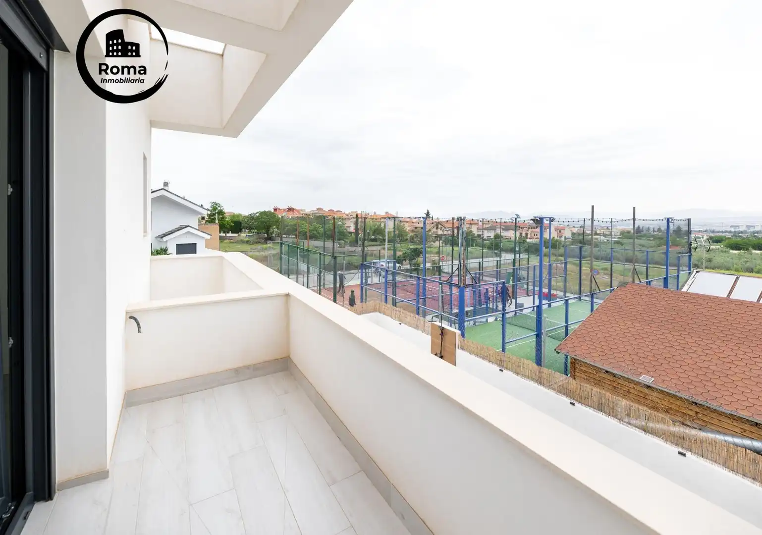 Terrassa de Casa o xalet en venda en La Zubia amb Terrassa i Piscina