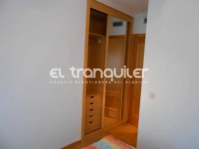 Bedroom of Flat for rent in Madrid  with Air Conditioner, Parquet flooring and Swimming Pool