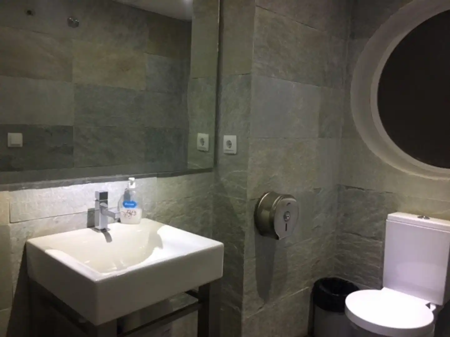 Bathroom of Office for rent in Sagunto / Sagunt  with Air Conditioner, Heating and Terrace