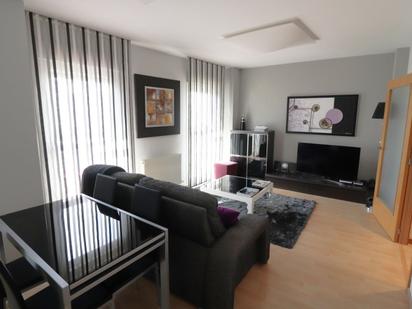 Sala d'estar de Pis en venda en Vitoria - Gasteiz amb Calefacció, Parquet i Terrassa