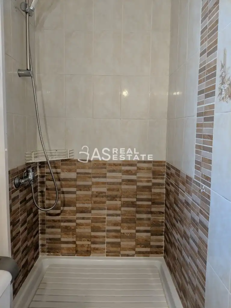 Bathroom of Attic for sale in Rubí  with Air Conditioner, Terrace and Furnished