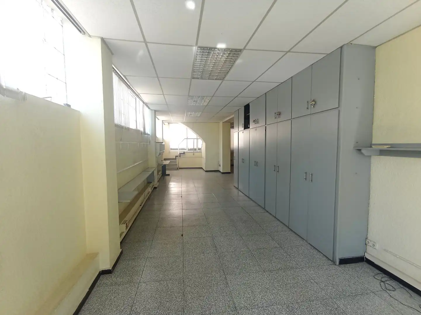 Business premises for sale in Carrer de la Costa Brava 3, imagen 3