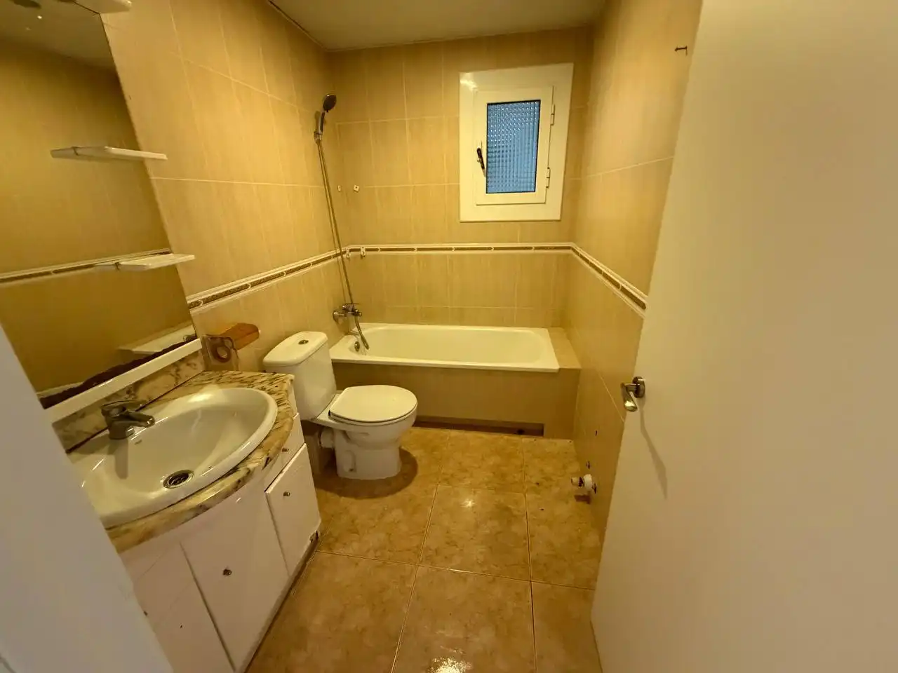 Flat for sale in C/ Peñíscola, imagen 5
