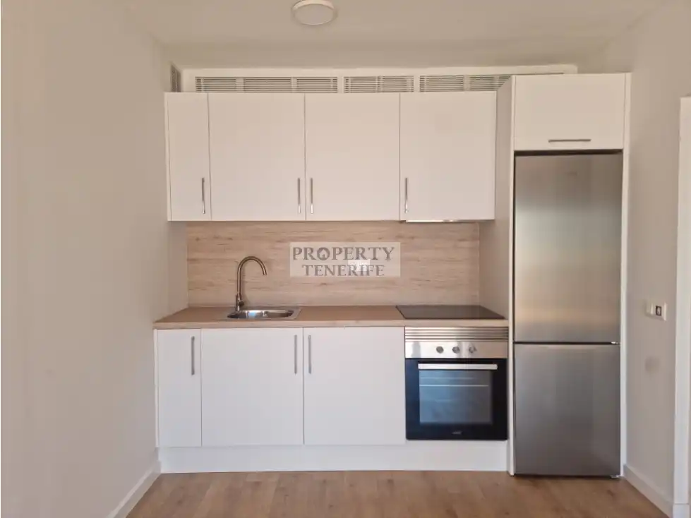 Cocina de Estudio en venta en Adeje con Piscina
