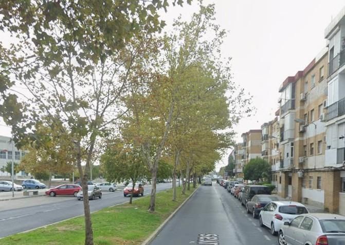 Vista exterior de Pis en venda en  Huelva Capital amb Jardí privat i Terrassa