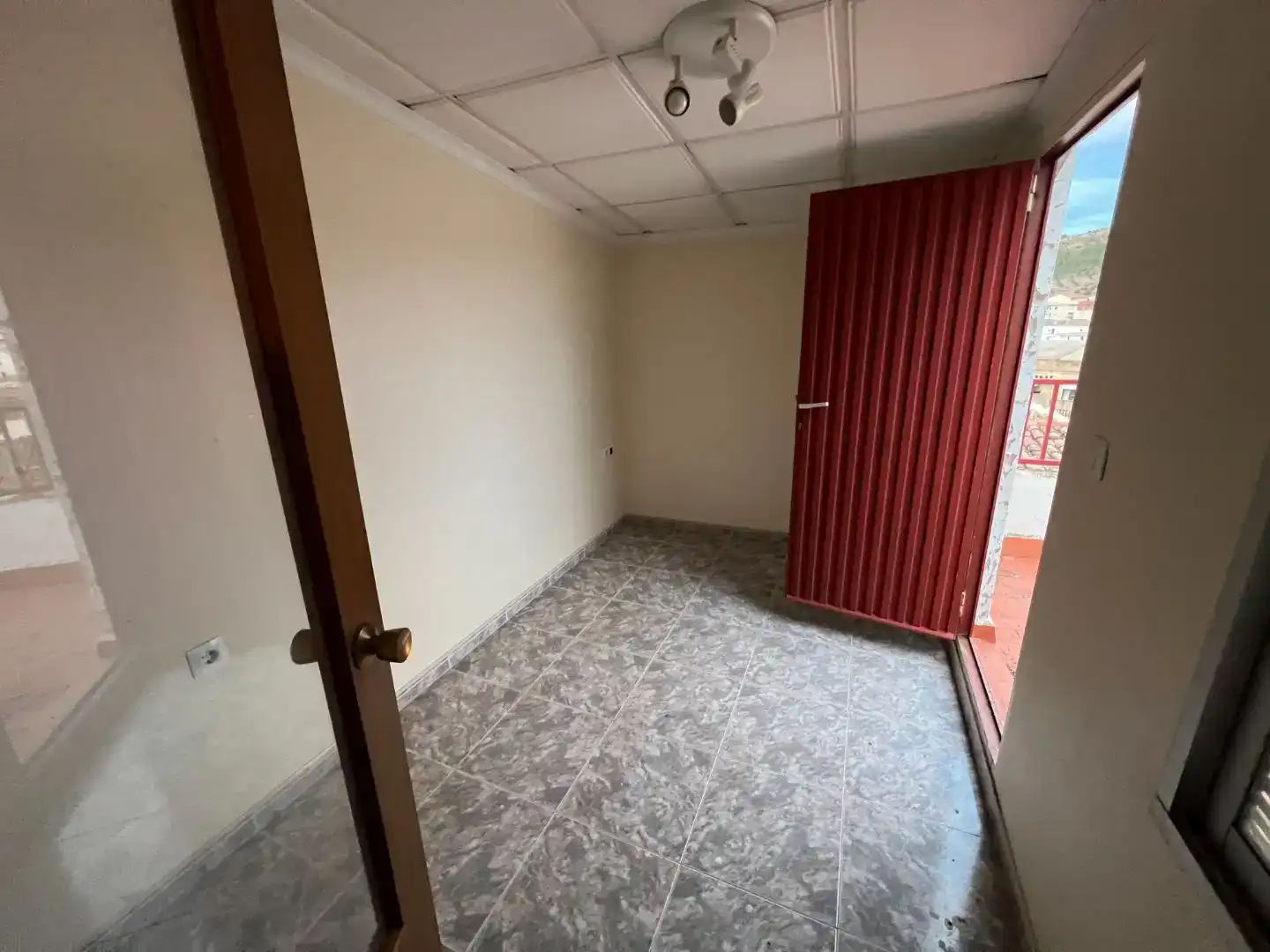 Piso en venta en Elche de la Sierra con Trastero