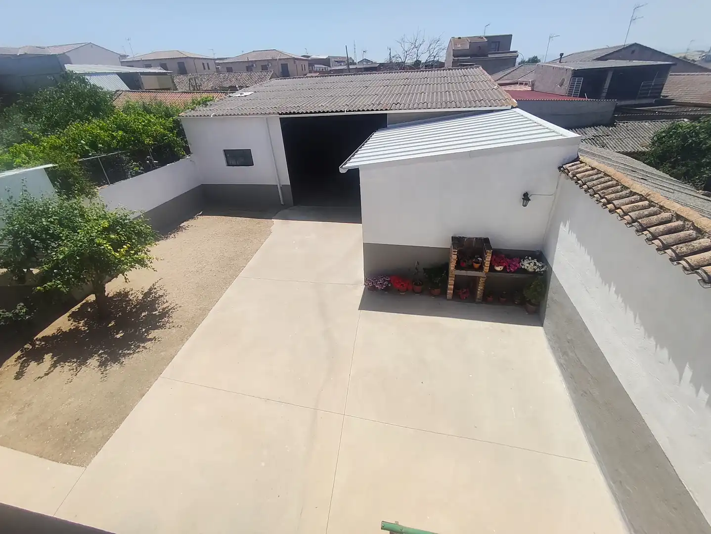 Aparcament de Casa o xalet en venda en Burujón amb Aire condicionat, Calefacció i Jardí privat