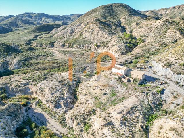 Terreno residencial en Alquiler en N/A en Zurgena