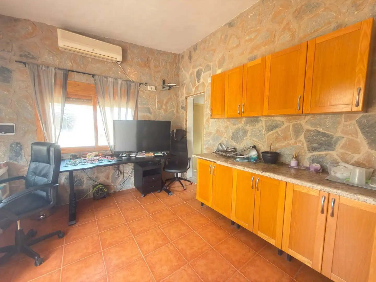 Cuina de Casa o xalet en venda en Alicante / Alacant amb Aire condicionat, Calefacció i Jardí privat