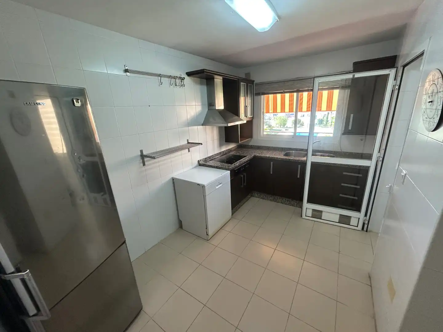 Cocina de Piso en venta en Málaga con Terraza, Balcón y Piscina comunitaria
