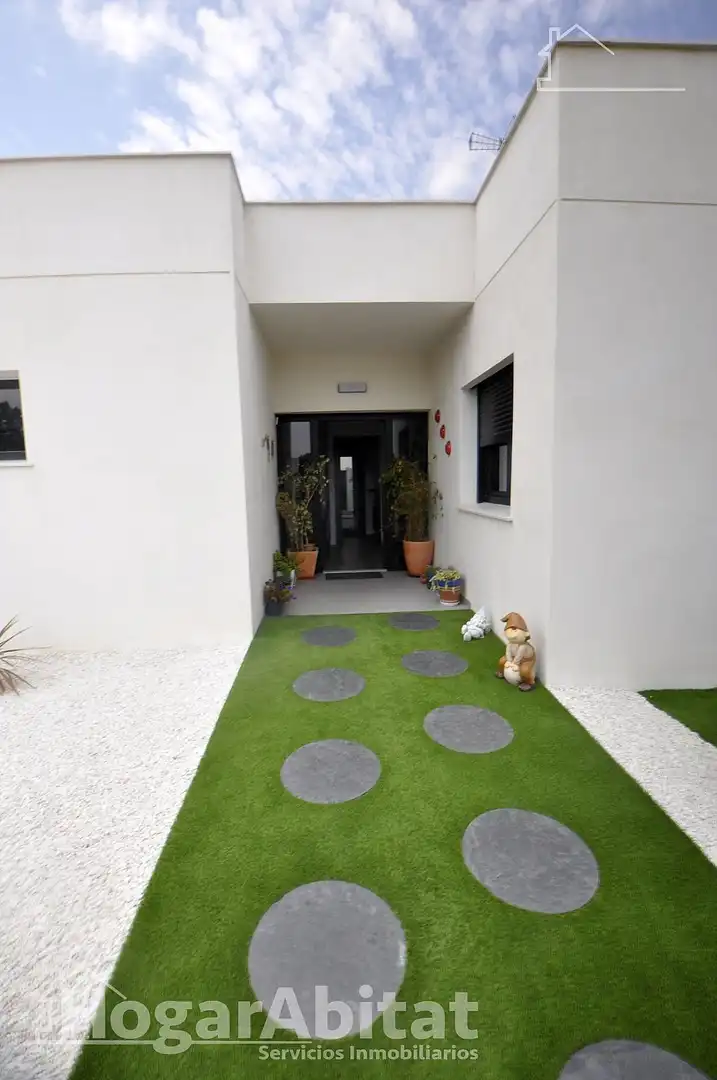 Casa o xalet en venda en Riba-roja de Túria amb Aire condicionat, Terrassa i Traster