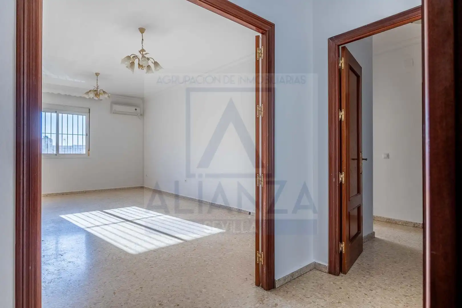 Flat for sale in Balcón de Sevilla - Atalaya - La Uva - La Extremeña