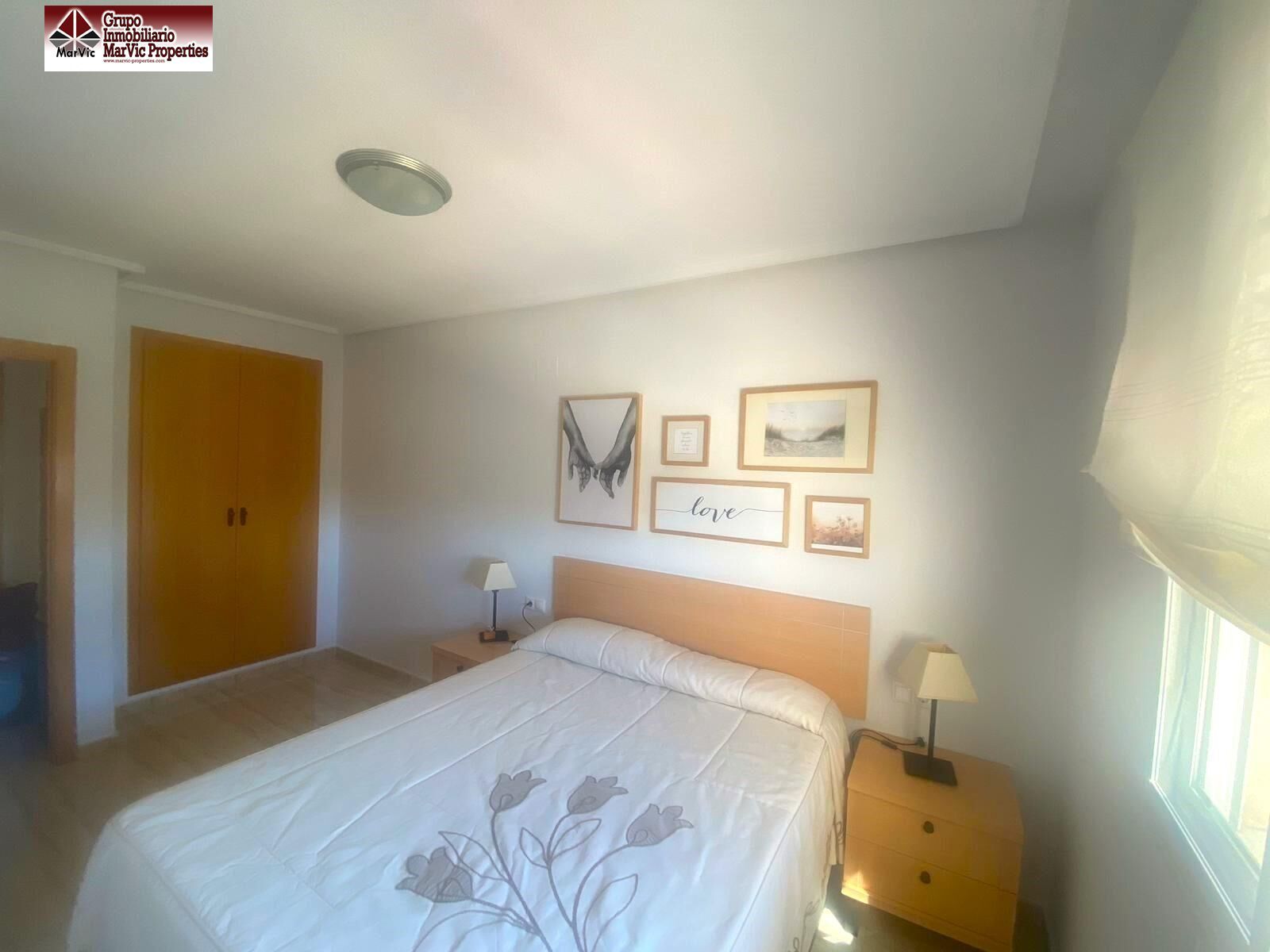 Dormitori de Apartament en venda en Benidorm amb Aire condicionat, Terrassa i Piscina comunitària