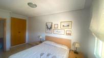 Dormitori de Apartament en venda en Benidorm amb Aire condicionat, Terrassa i Piscina comunitària