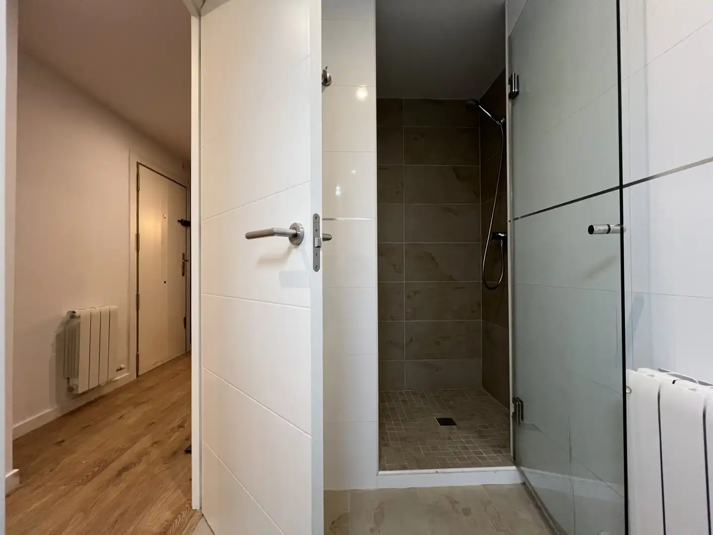 Badezimmer von Wohnung zum Verkauf in Tarragona mit Klimaanlage, Heizung und Möbliert
