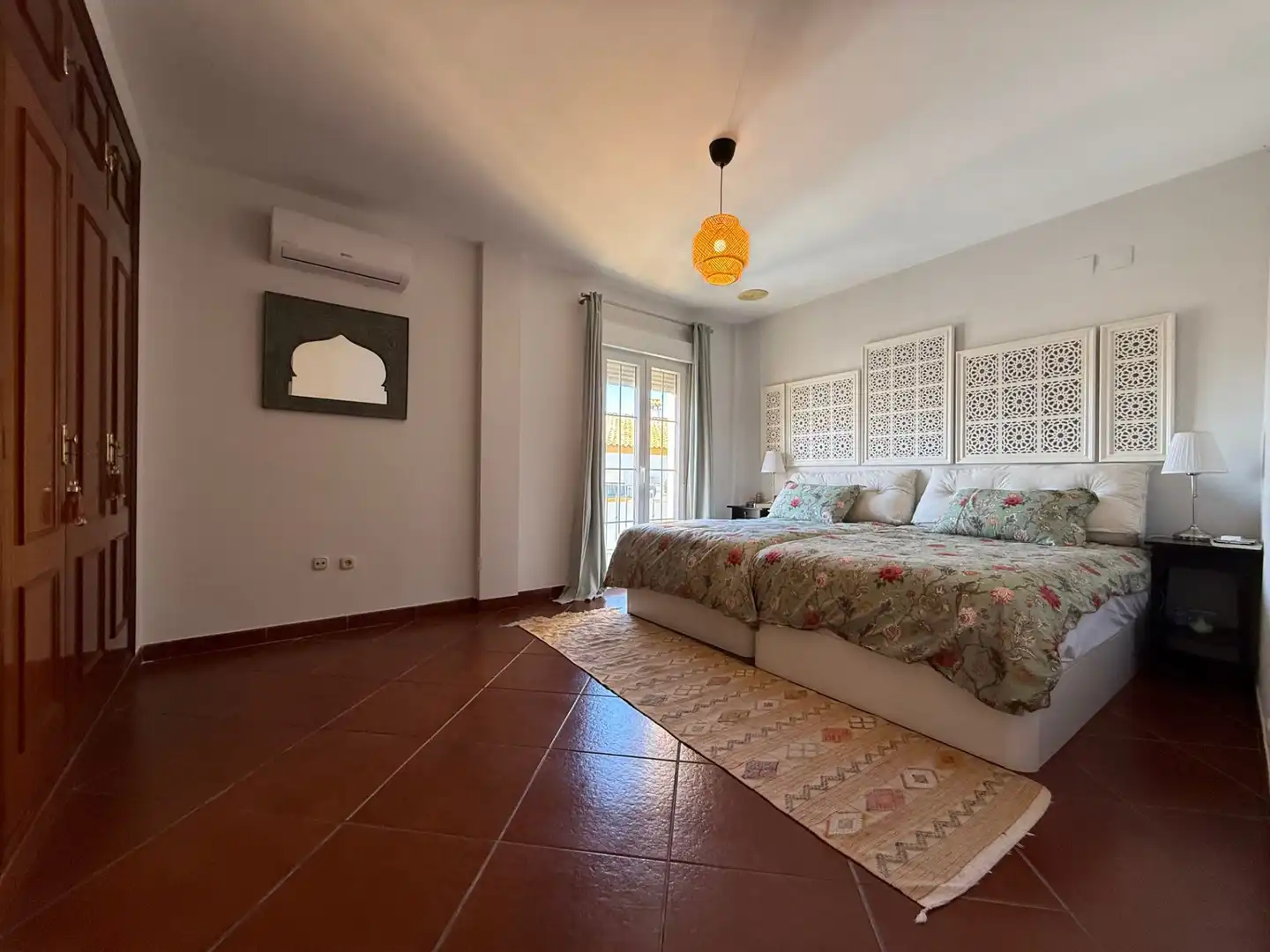 Habitación de Casa adosada de alquiler en Aljaraque con Piscina comunitaria