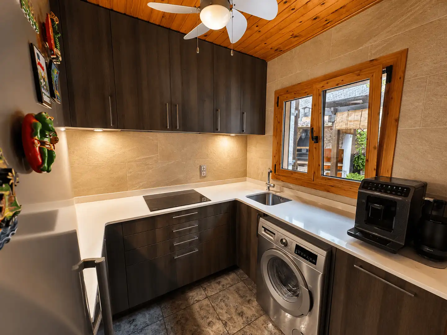 Cocina de Casa o chalet en venta en Sant Cebrià de Vallalta con Aire acondicionado, Calefacción y Jardín privado