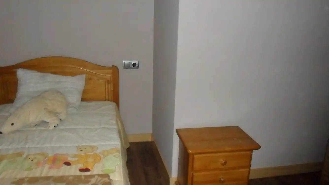 Schlafzimmer von Einfamilien-Reihenhaus zur Miete in Villarrobledo mit Klimaanlage, Heizung und Parkett
