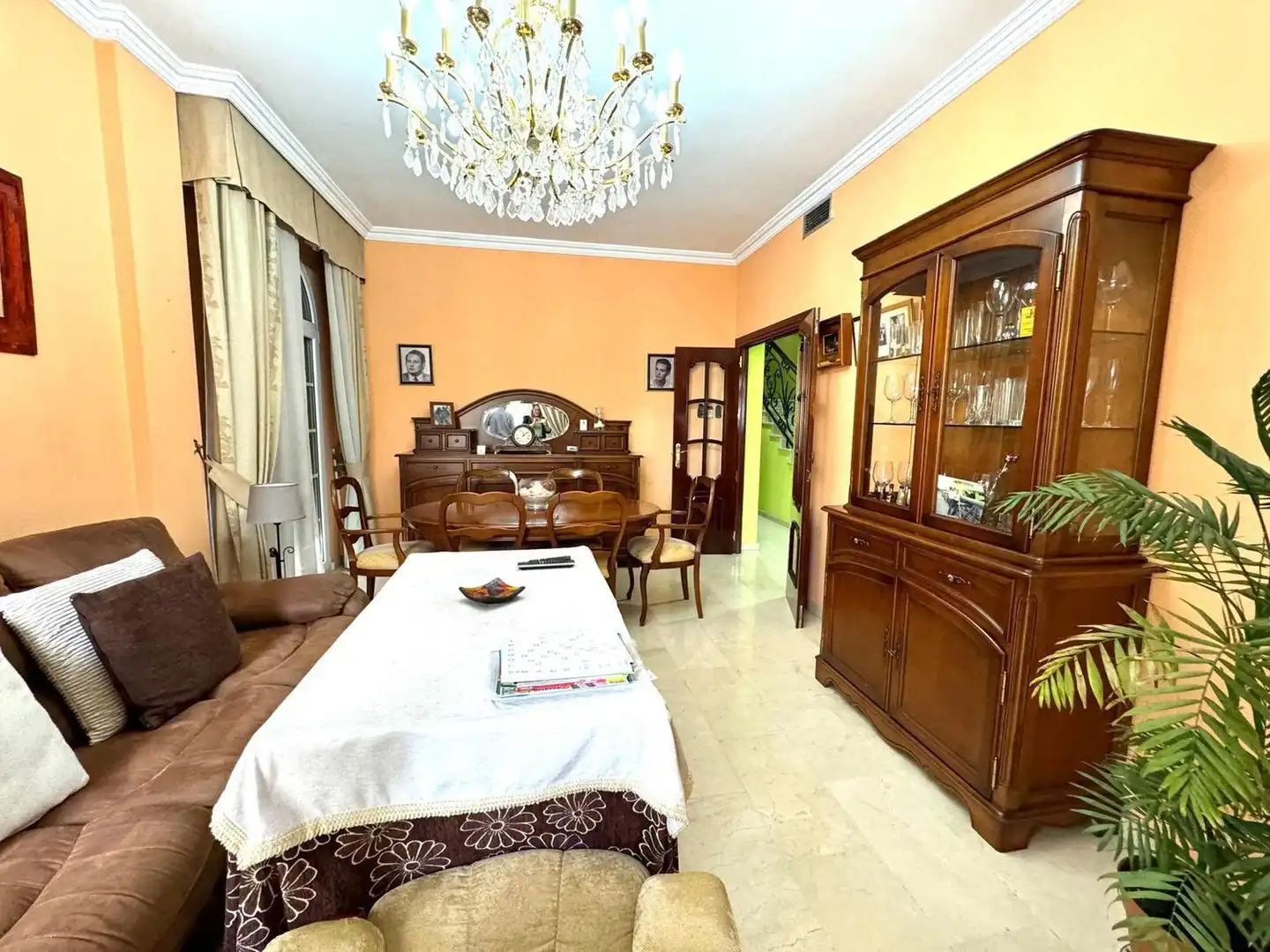 Sala d'estar de Casa o xalet en venda en Mérida amb Aire condicionat, Terrassa i Traster