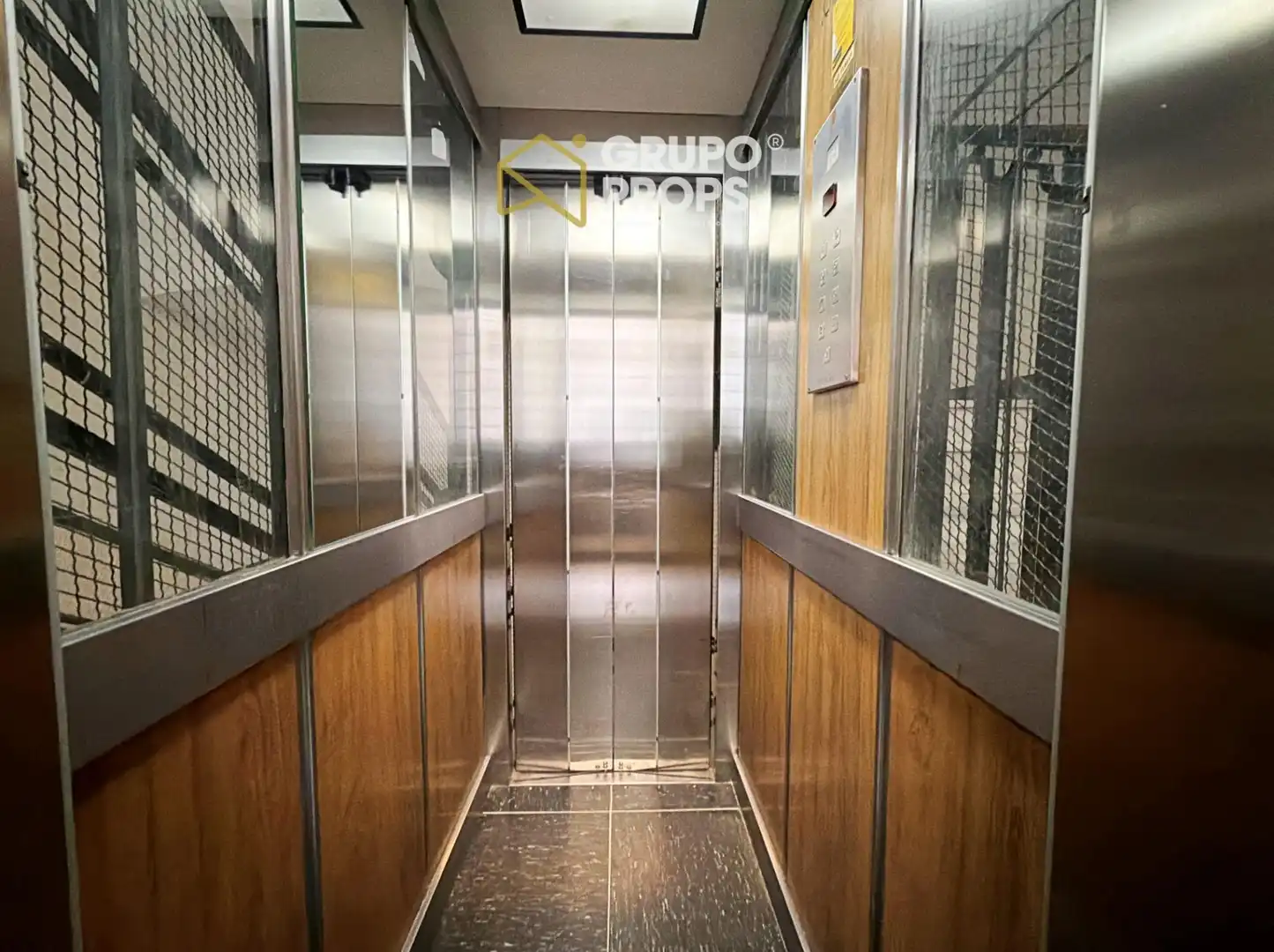 Wohnung zum Verkauf in Madrid mit Klimaanlage und Heizung