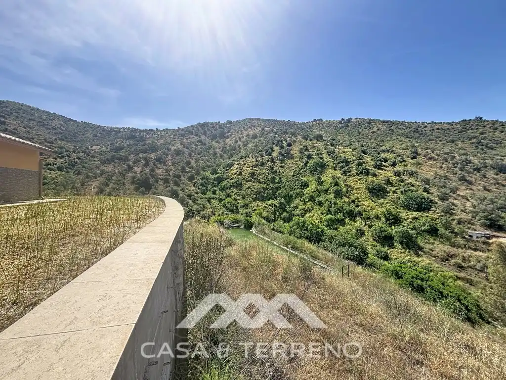 Houses for sale in Totalán