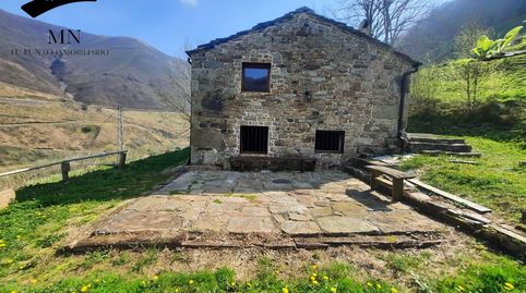 Foto 2 de Finca rústica en venda a Vega de Pas, Cantabria