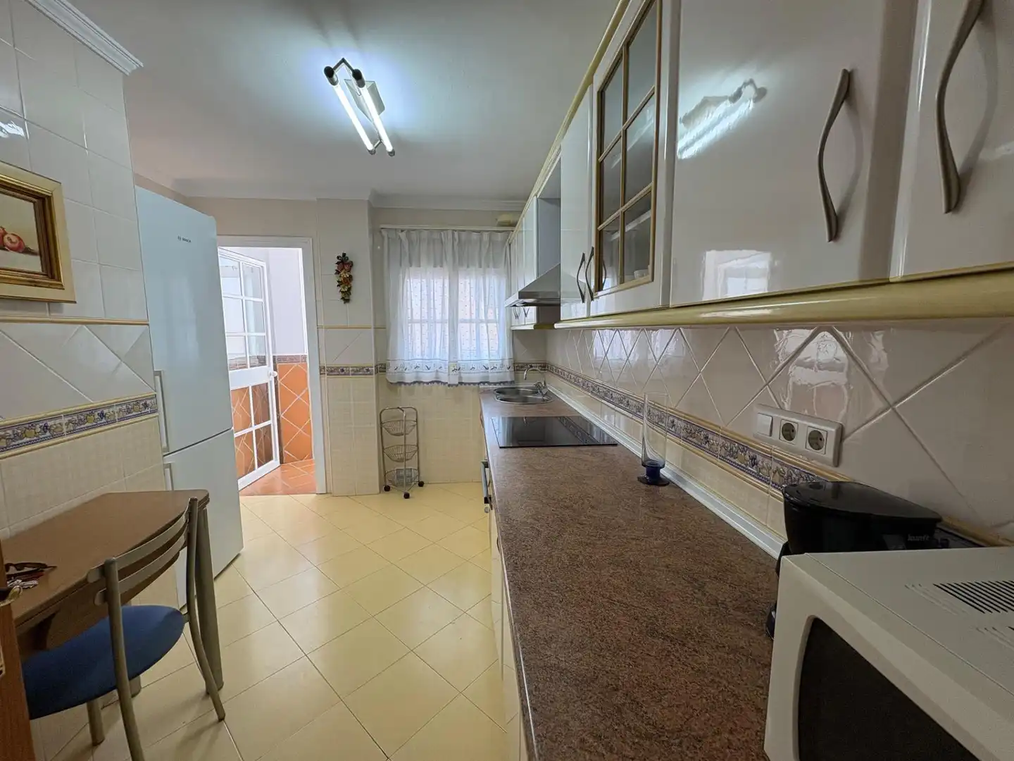 Cocina de Piso de alquiler en Vélez-Málaga con Terraza